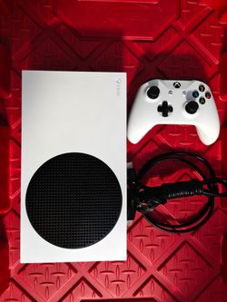 Xbox Series S - All Digital Gaming Console - 512GB SSD - Includes Wireless Controller - 120FPS - Robot White