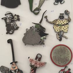 Disney Pins 13 Treats 