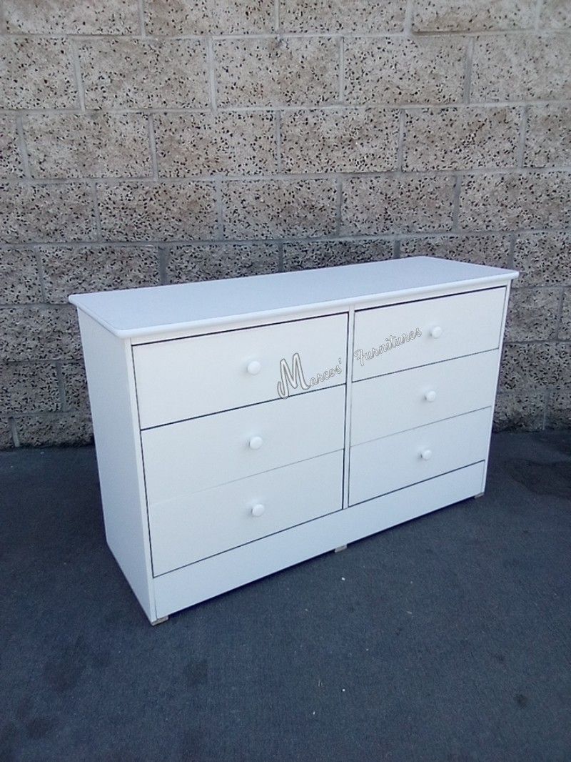 Single White Bedroom Dresser!