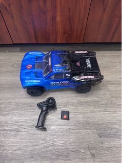Arrma Senton 4x2 Boost RC Car