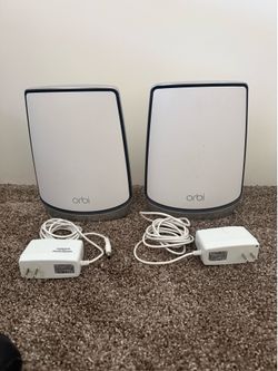 Orbi 850 Mesh Router and Satellite Unit