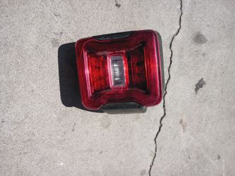 Taillight passenger side for 2018-2025 jeep models