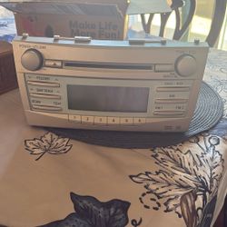 86120-06280 Genuine Toyota Receiver Radio