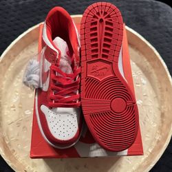 Red Dunks