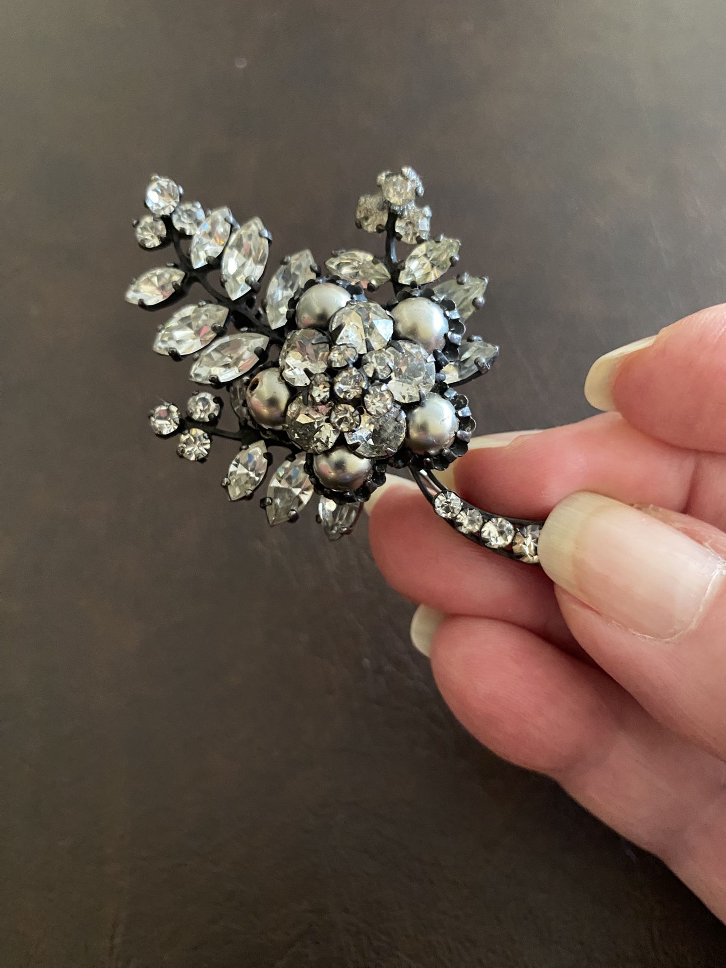 Antique Leaf Broach