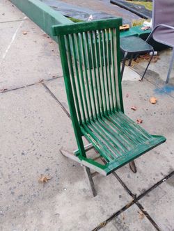Green Wooden Folding Chair
