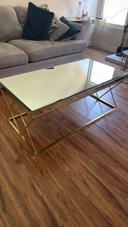 Mirrored livingroom tables