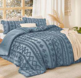 Bedsure Tufted Boho Comforter Set Queen Size