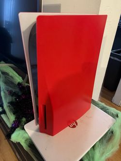 PS5 disk and monitor