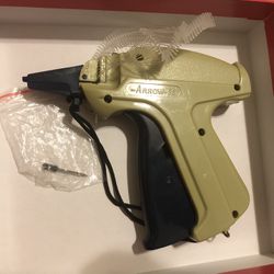 ARROW 9S Clothing Tag Gun For ReTagging Your Returns for Sale