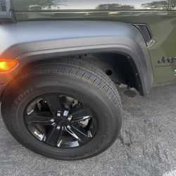 Jeep Wheels And Tires  Includes Spare 