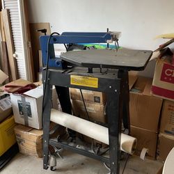 Scroll Saw With Table