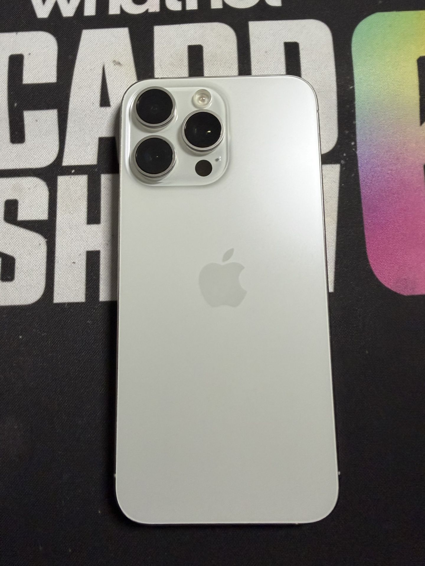 Apple iPhone 15 Pro Max 256gb UNLOCKED