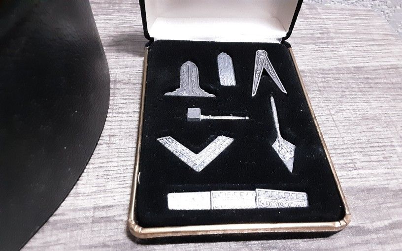 ▪️50’s【FREE MASONRY】ACCSESSORIES Craft & Freemasons Lapel Pins – Masonic Badges & Accessories