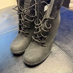 Women’s Size 10 Timberland Boots