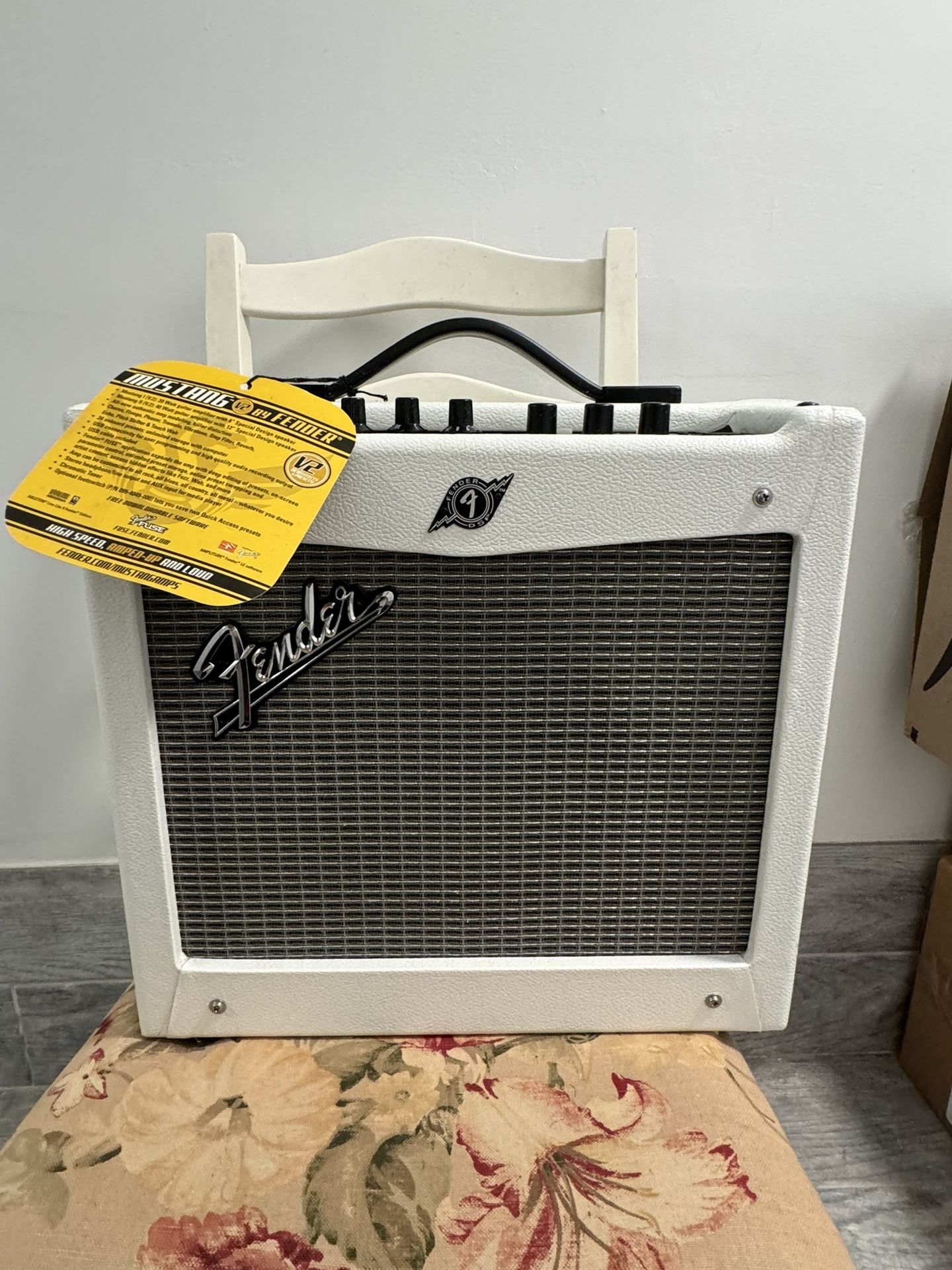 Fender Mustang I V2 20Watt Amp Limited Edition