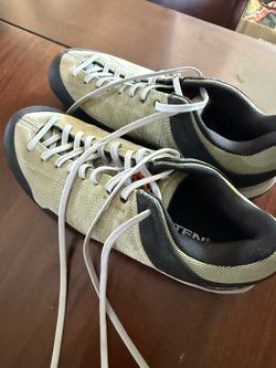 Five ten climbing shoes
