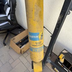 Bilstein 4600 24-241656 Rear With OEM Springs 