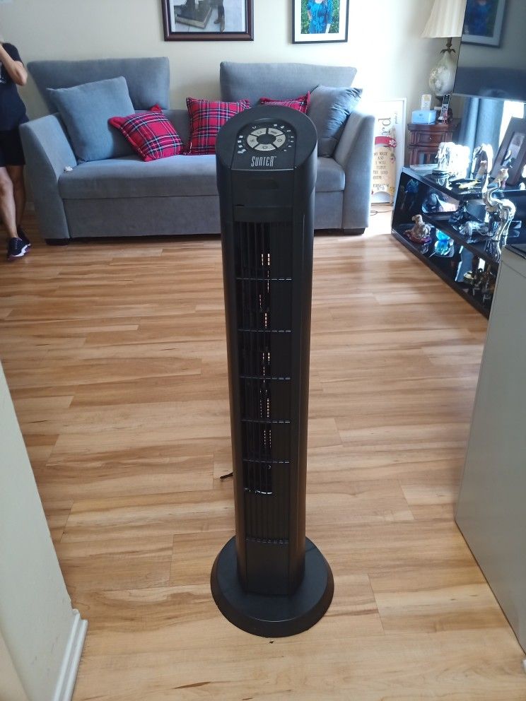 TOWER FAN