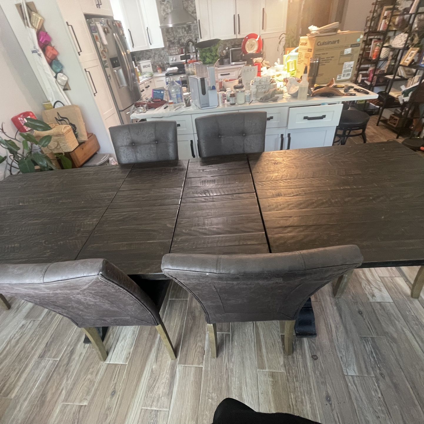 Solid Wood Dining Table W/ Self Extension 