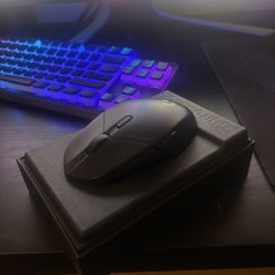 Logitech x Shroud G303 