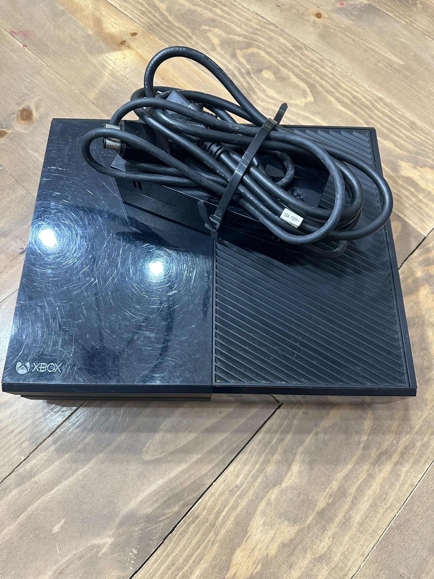 Microsoft Xbox One 500GB Console Gaming System Black 1540 w/ power supply