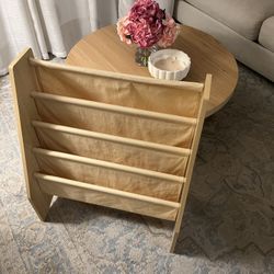 Children’s Sling Book Rack