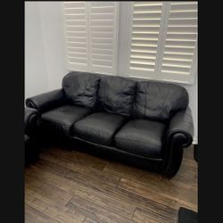 Black Leather Couch And Loveseat 