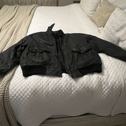 Nice Leather Jacket,broken Zipper But Has Buttons (medium 