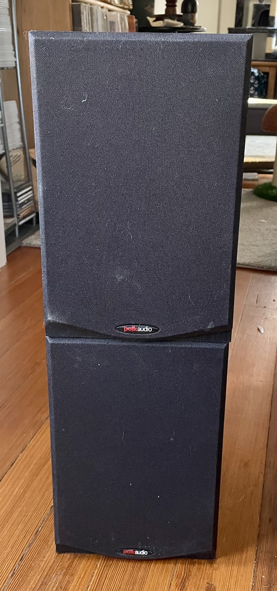 Polk R150 Bookshelf Speakers