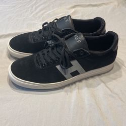 Men’s Huf Shoes Size 11