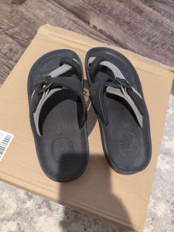Sandals for boys size 7.5