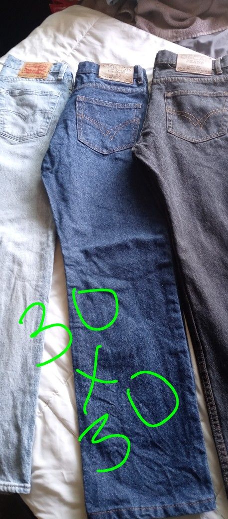 LEVIS / OSCAR. JEANS