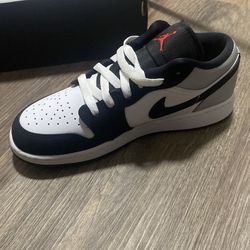 Size 4, never warned them