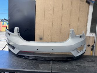 2020 2021 VOLVO XC-40 T5 R-DESING FRONT BUMPER COVER OEM USED