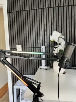 Fifine Microphone with Rgb table arm