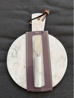 Beekman Home Marble Paddle Cheese Board with Spreader Set 9” x 12”