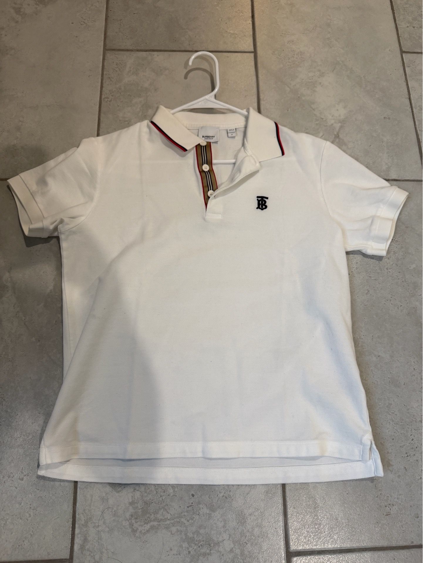 White Burberry Polo M