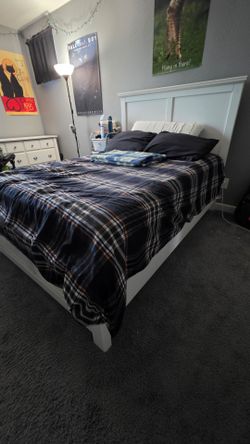 Bedroom set