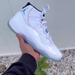 Jordan 11 Legend Blue 