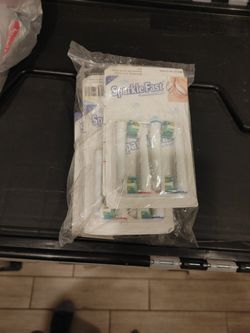 20pcs Oral-B Electric Toothbrush Heads (Floss Action)