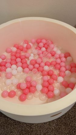 Ball pit