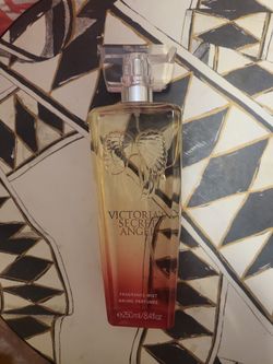 VICTORIA'S SECRET ANGEL