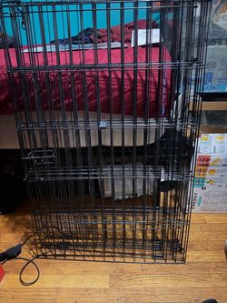 Large Black Wire Dog Crate/Fence