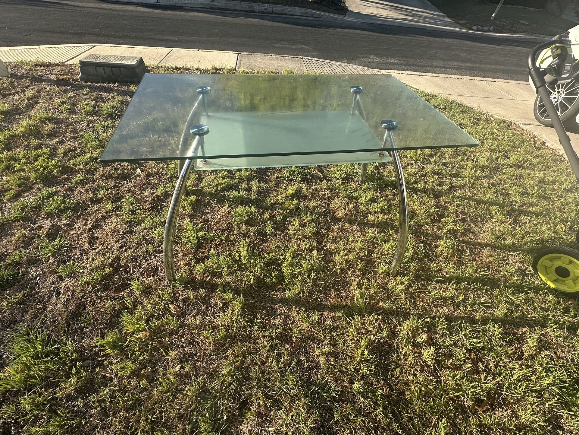 Glass Dining Table / Kitchen Table/ Comedor