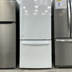 GE 21.0 cu. ft. Bottom Freezer Refrigerator in White