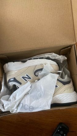 New balance shoes