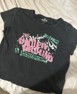 hollister grey graphic tee