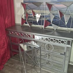 One Of A Kind Mirror Dresser, Wall Art And Table Set