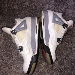 Classic Air Jordan 4 Retro Cement 408452-103 GS Size 6Y / 7.5 Women